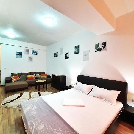 Lakeview Flats Summerland Мамая Екстериор снимка