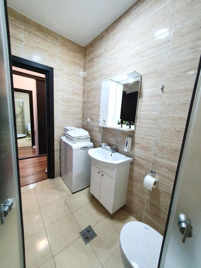 Lakeview Flats Summerland Мамая Екстериор снимка